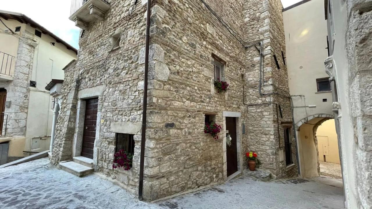 Casa Vacanze Margiu Pater Domus Goriano Sicoli Zewnętrze zdjęcie