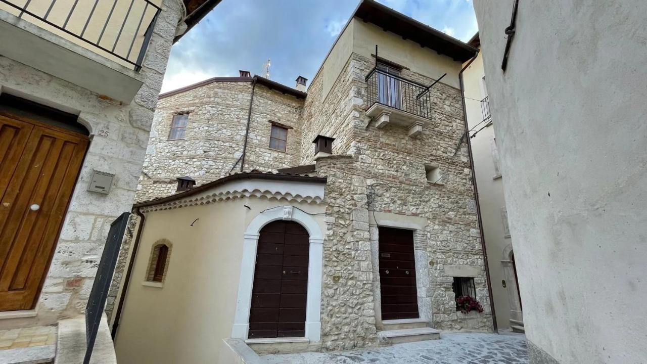 Casa Vacanze Margiu Pater Domus Goriano Sicoli Zewnętrze zdjęcie